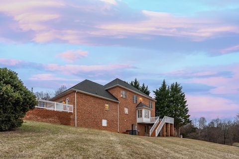 Tiny photo for 1305 Summerpark Drive, Forest, VA 24551 (MLS # 366593)