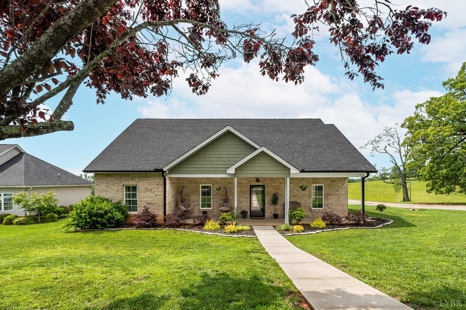 1013 Glenbrooke Dr, Lynchburg, Virginia image 2