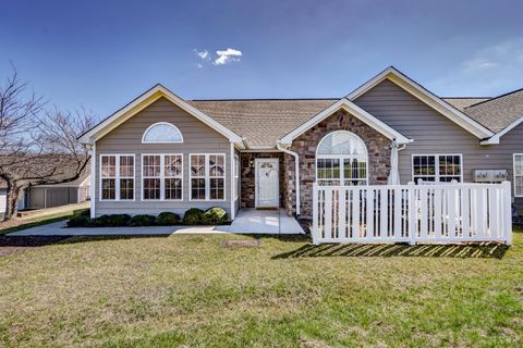 Tiny photo for 1106 Jefferson Way, Forest, VA 24551 (MLS # 365017)