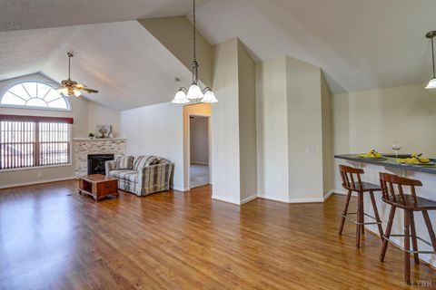 Tiny photo for 1106 Jefferson Way, Forest, VA 24551 (MLS # 365017)