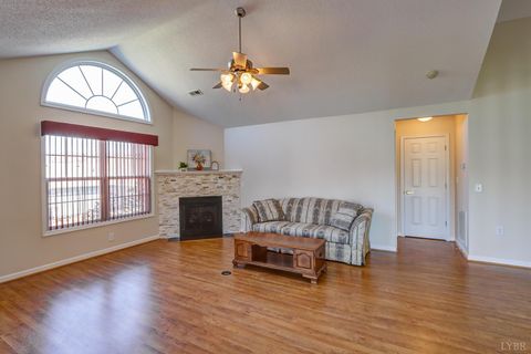 Tiny photo for 1106 Jefferson Way, Forest, VA 24551 (MLS # 365017)