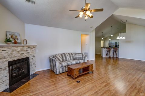 Tiny photo for 1106 Jefferson Way, Forest, VA 24551 (MLS # 365017)