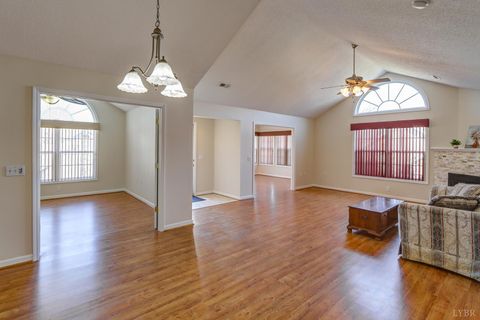 Tiny photo for 1106 Jefferson Way, Forest, VA 24551 (MLS # 365017)