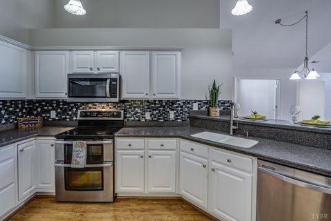 Tiny photo for 1106 Jefferson Way, Forest, VA 24551 (MLS # 365017)