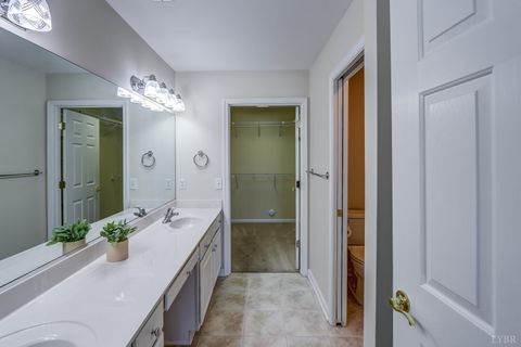 Tiny photo for 1106 Jefferson Way, Forest, VA 24551 (MLS # 365017)