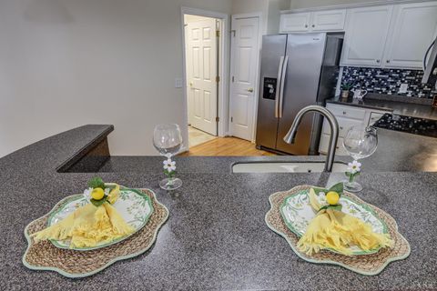 Tiny photo for 1106 Jefferson Way, Forest, VA 24551 (MLS # 365017)