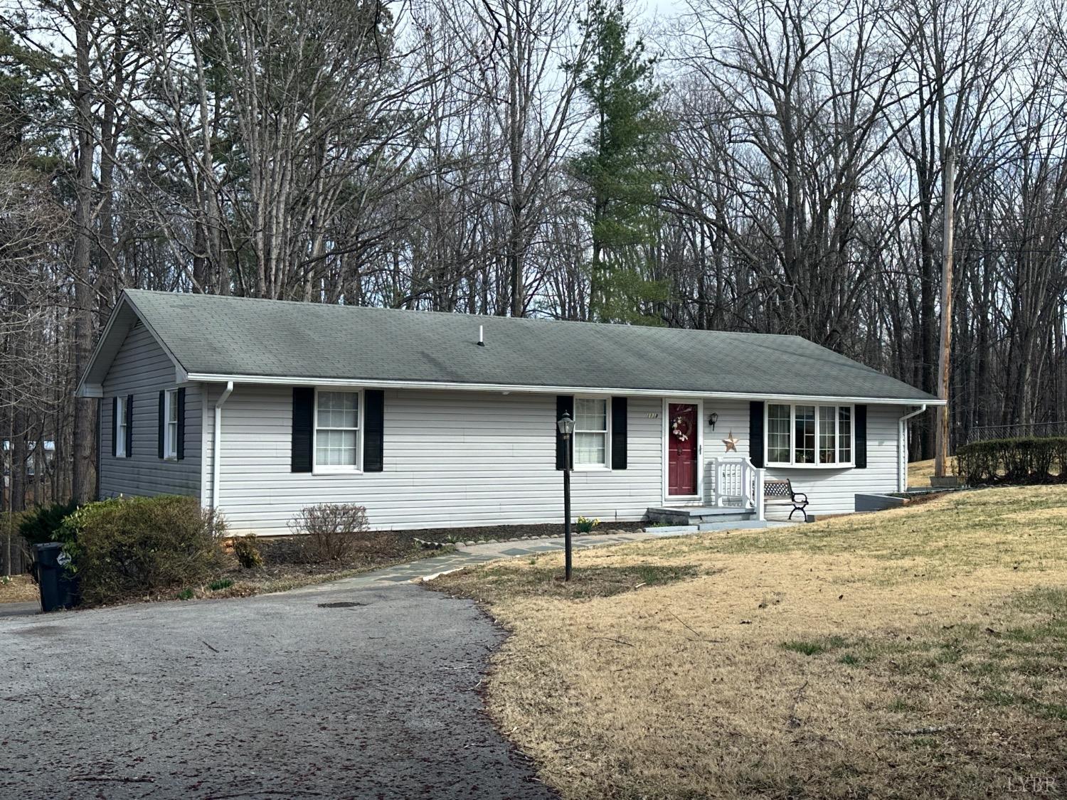1118 Galax Street, Bedford, Virginia image 2