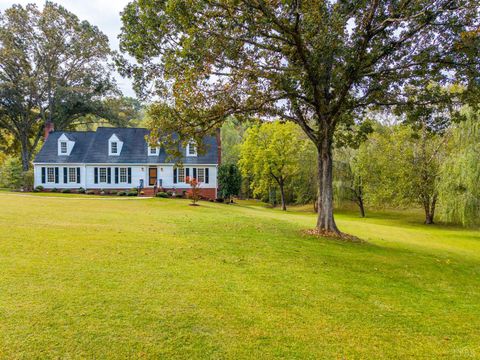 Tiny photo for 327 Hans Hill Drive, Madison Heights, VA 24572 (MLS # 364192)