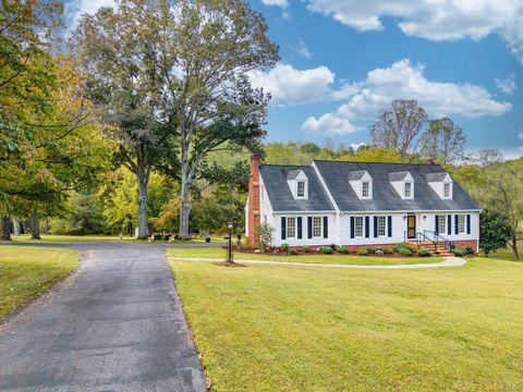 Tiny photo for 327 Hans Hill Drive, Madison Heights, VA 24572 (MLS # 364192)