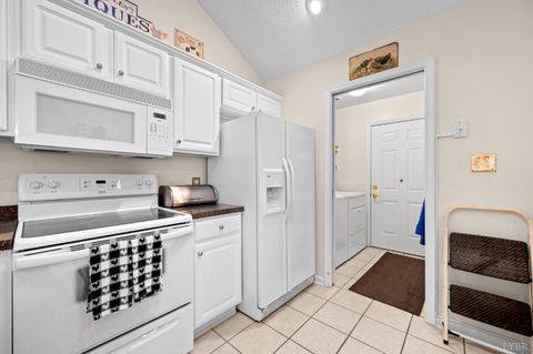 Tiny photo for 226 Salisbury Cir Cir, Lynchburg, VA 24502 (MLS # 365289)