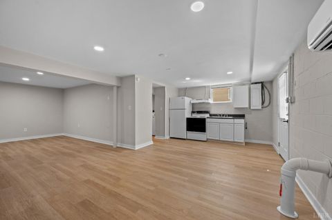 Tiny photo for 319 Warren Avenue, Lynchburg, VA 24501 (MLS # 366734)