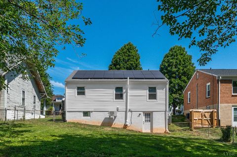 Tiny photo for 319 Warren Avenue, Lynchburg, VA 24501 (MLS # 366734)