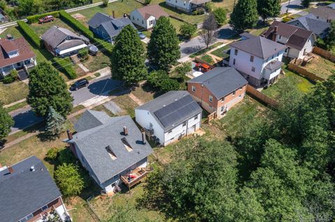 Tiny photo for 319 Warren Avenue, Lynchburg, VA 24501 (MLS # 366734)