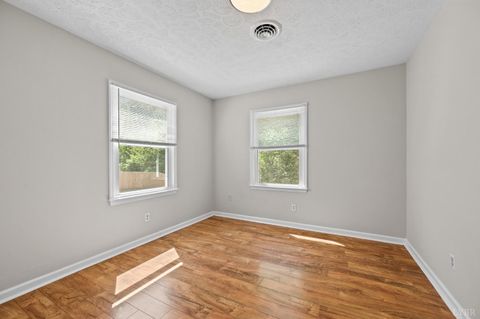 Tiny photo for 319 Warren Avenue, Lynchburg, VA 24501 (MLS # 366734)