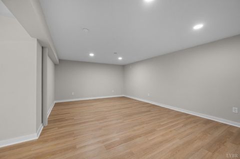 Tiny photo for 319 Warren Avenue, Lynchburg, VA 24501 (MLS # 366734)