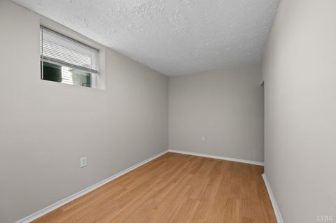 Tiny photo for 319 Warren Avenue, Lynchburg, VA 24501 (MLS # 366734)