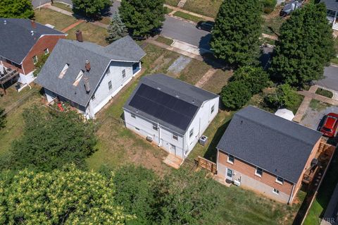 Tiny photo for 319 Warren Avenue, Lynchburg, VA 24501 (MLS # 366734)