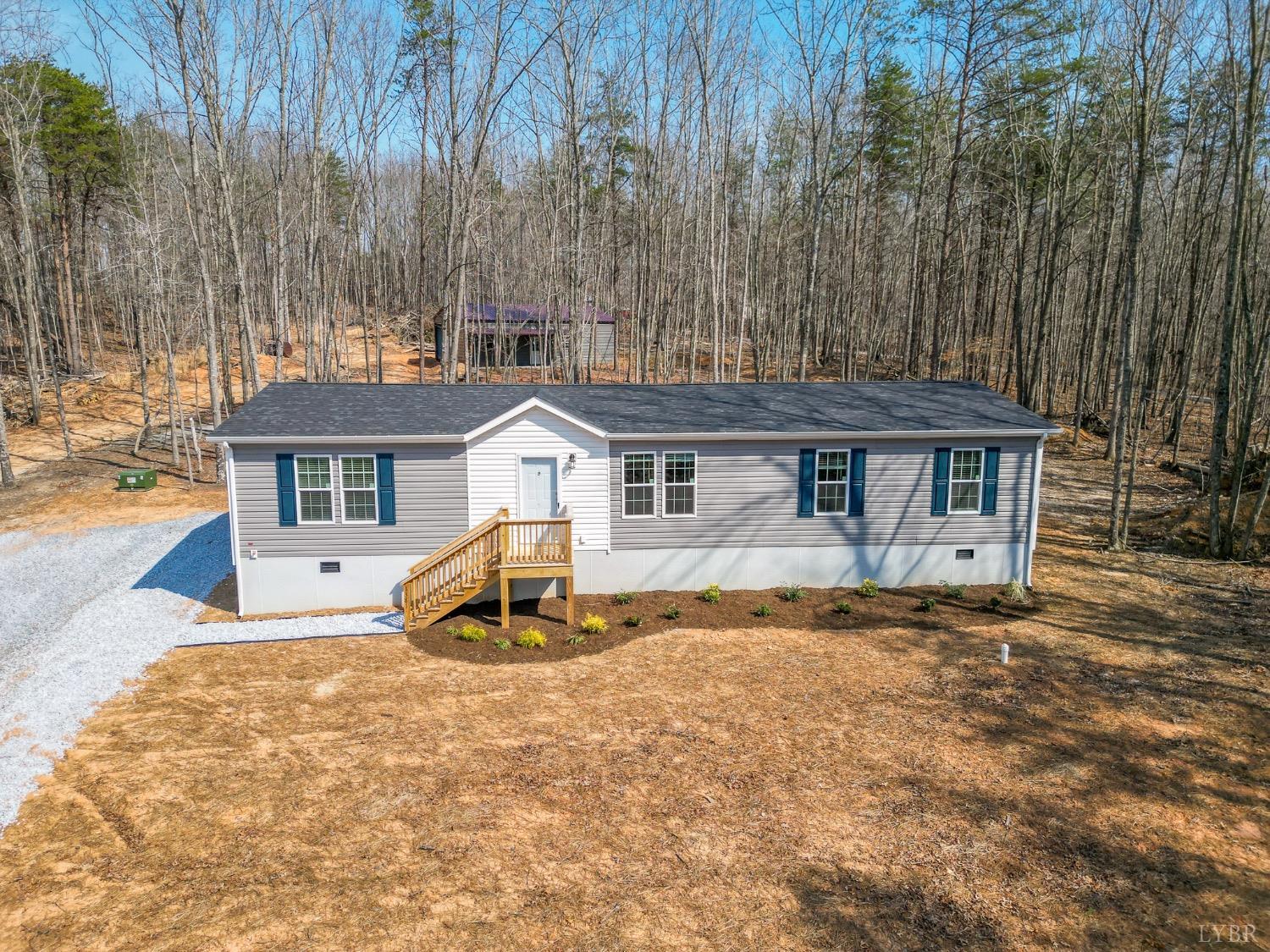1381 Moccasin Path Trail, Huddleston, Virginia image 3