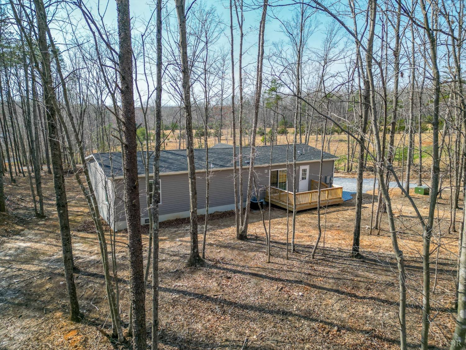 1381 Moccasin Path Trail, Huddleston, Virginia image 18