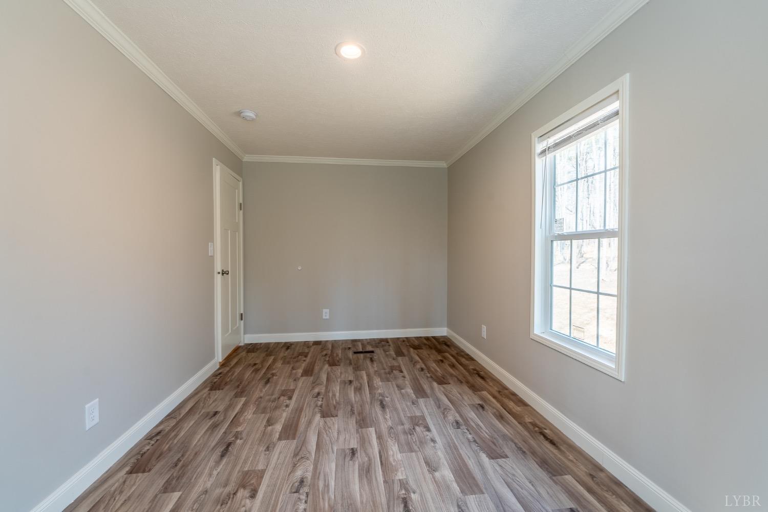 1381 Moccasin Path Trail, Huddleston, Virginia image 45