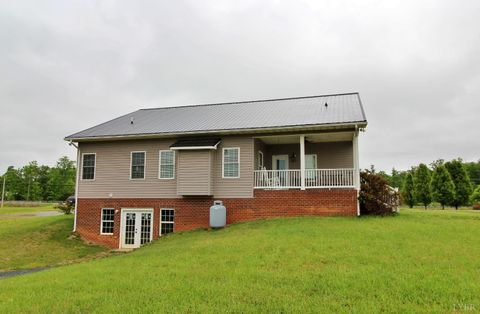 Tiny photo for 13738 Richmond Highway, Pamplin, VA 23958 (MLS # 366161)
