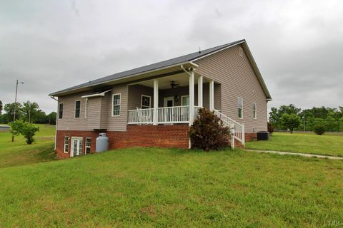 Tiny photo for 13738 Richmond Highway, Pamplin, VA 23958 (MLS # 366161)