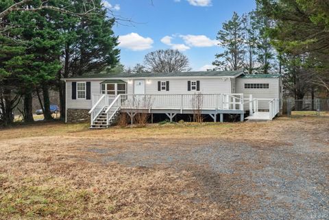 Photo of 2443 Sunnymeade Drive, Rustburg, VA 24588 (MLS # 363941)