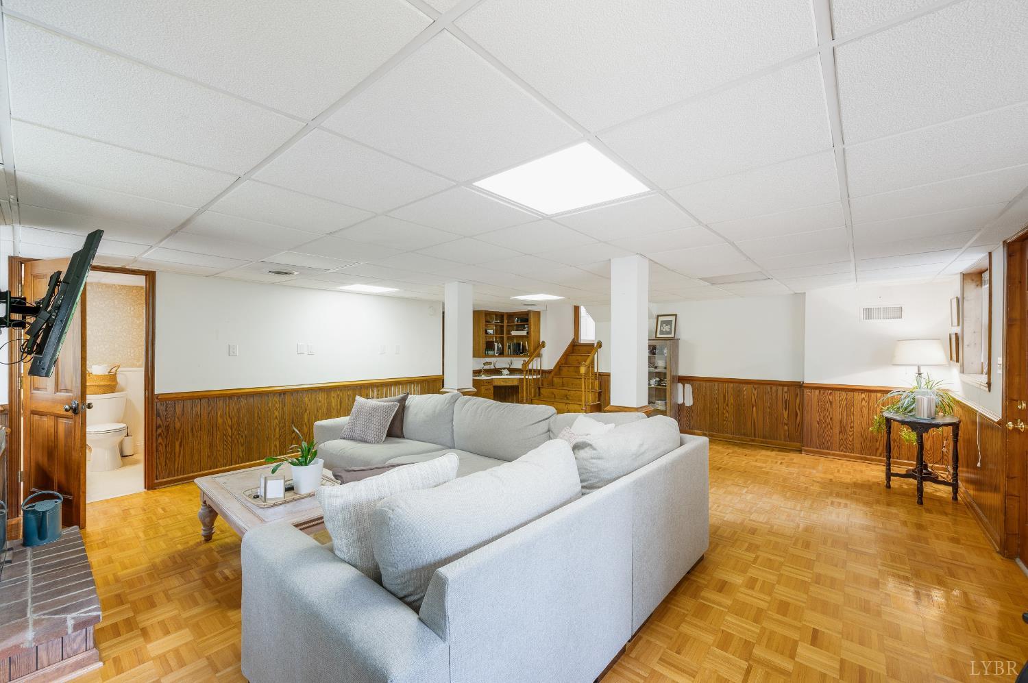 921 Peaksview Street, Bedford, Virginia image 34