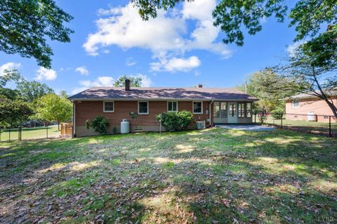 Tiny photo for 239 George Street, Lynchburg, VA 24502 (MLS # 362346)