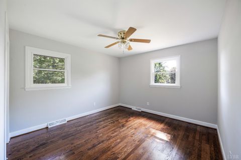 Tiny photo for 239 George Street, Lynchburg, VA 24502 (MLS # 362346)