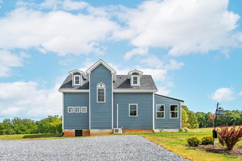 Tiny photo for 1589 Clearview Road, Bedford, VA 24523 (MLS # 366173)