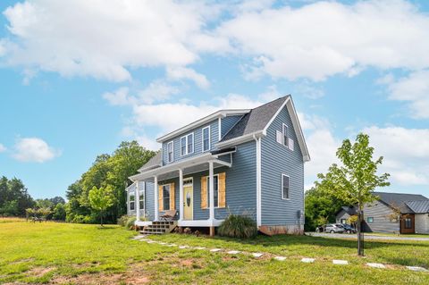 Tiny photo for 1589 Clearview Road, Bedford, VA 24523 (MLS # 366173)