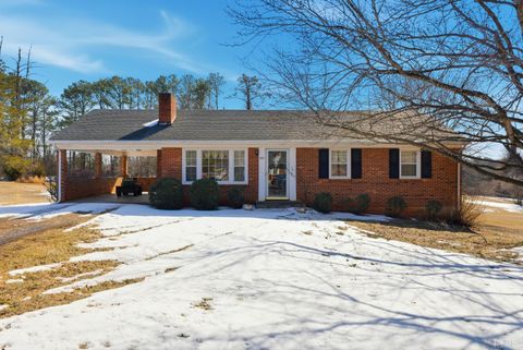 Photo of 163 Loch Lane Ln, Amherst, VA 24521 (MLS # 364473)