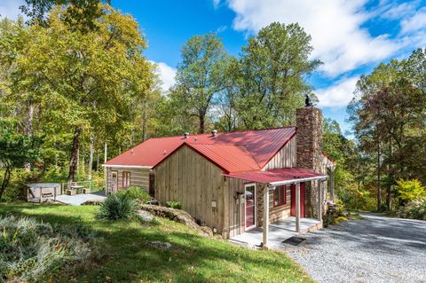 Tiny photo for 1795 Karnes Road, Bedford, VA 24523 (MLS # 362498)