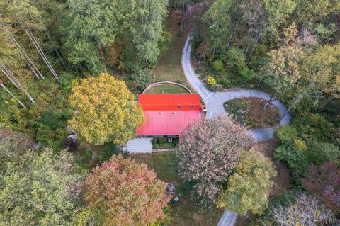 Tiny photo for 1795 Karnes Road, Bedford, VA 24523 (MLS # 362498)