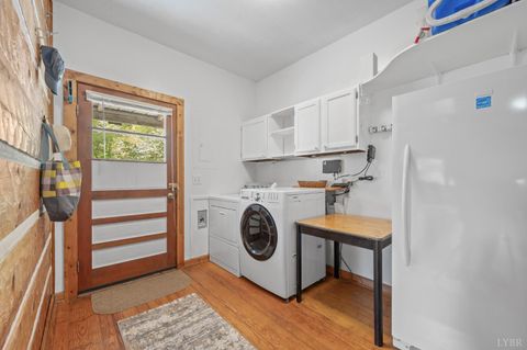 Tiny photo for 1795 Karnes Road, Bedford, VA 24523 (MLS # 362498)