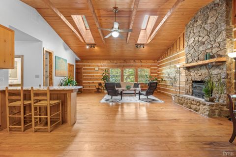 Tiny photo for 1795 Karnes Road, Bedford, VA 24523 (MLS # 362498)