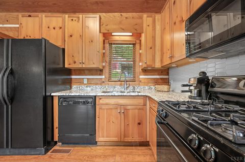 Tiny photo for 1795 Karnes Road, Bedford, VA 24523 (MLS # 362498)