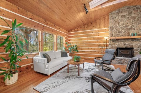 Tiny photo for 1795 Karnes Road, Bedford, VA 24523 (MLS # 362498)