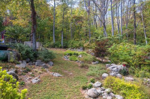 Tiny photo for 1795 Karnes Road, Bedford, VA 24523 (MLS # 362498)