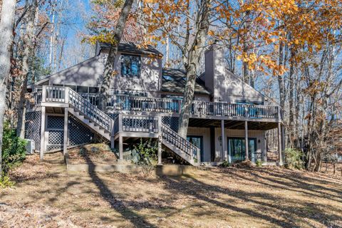 Tiny photo for 409 Lake Vista Drive, Forest, VA 24551 (MLS # 363208)