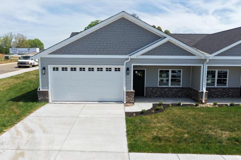 Photo of 12 Lockridge Lane, Lynchburg, VA 24502 (MLS # 365965)