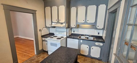 Tiny photo for 319 Oakridge Boulevard, Lynchburg, VA 24502 (MLS # 361951)