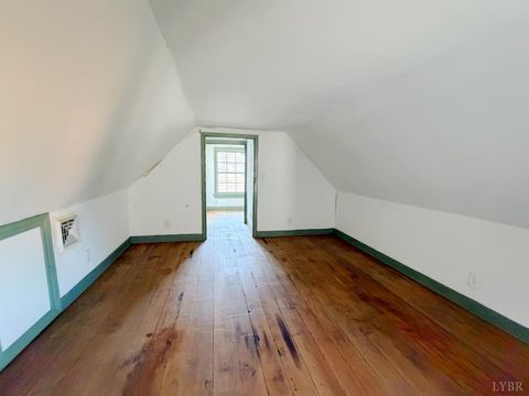 Tiny photo for 1011 Jackson Street, Lynchburg, VA 24504 (MLS # 366516)