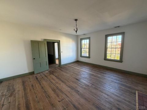 Tiny photo for 1011 Jackson Street, Lynchburg, VA 24504 (MLS # 366516)