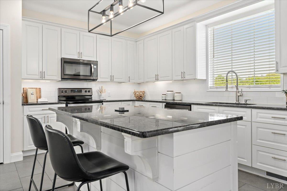 1213 Skinnell Rd Rd, Bedford, Virginia image 12
