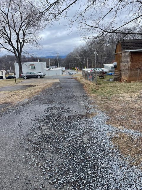 Tiny photo for 507 Blue Ridge Street, Lynchburg, VA 24501 (MLS # 365342)