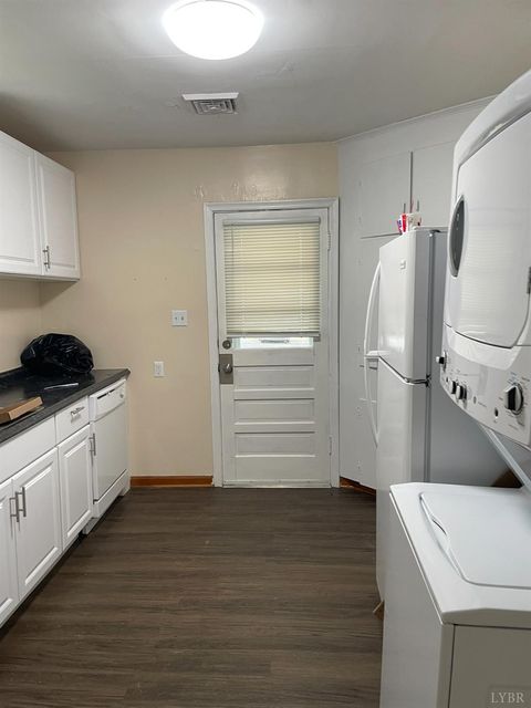 Tiny photo for 507 Blue Ridge Street, Lynchburg, VA 24501 (MLS # 365342)