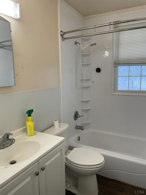 Tiny photo for 507 Blue Ridge Street, Lynchburg, VA 24501 (MLS # 365342)