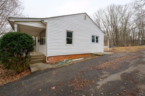 Tiny photo for 2640 Mayflower Drive, Lynchburg, VA 24501 (MLS # 364806)